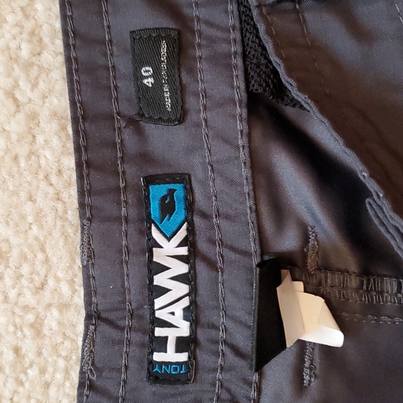 Men's Tony Hawk Shorts Size 40 - Picture 2 of 4
